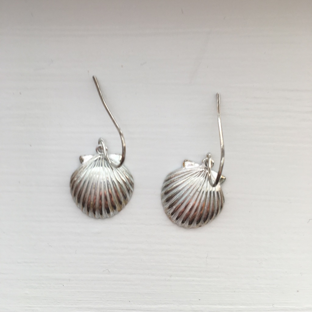 Dangle Seashell Earrings